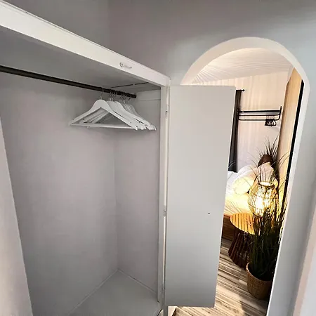 Aeolian Blu 3 * Parikia (Paros)