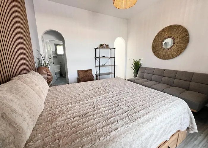 Aeolian Blu 3 דירה *